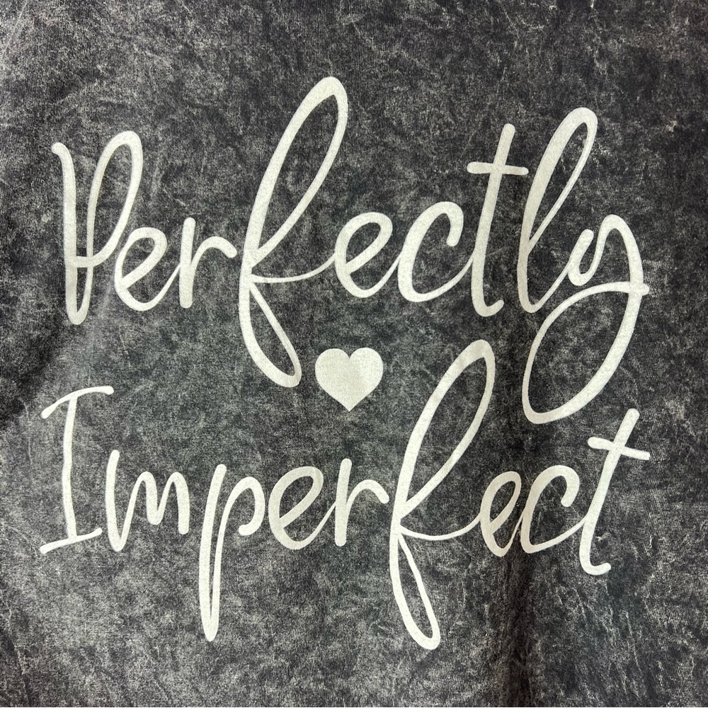 NWT On Fire Women’s M Perfectly Imperfect Acid Washed Tee
